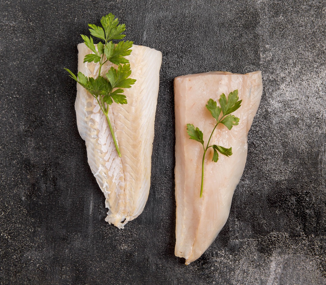 halves-fish-with-parsley-leaves (1) (1) halves-fish-with-parsley-leaves (1) (1)